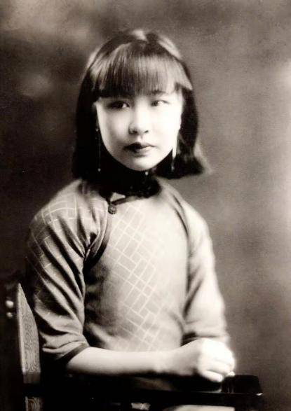 "晚清最美格格"韫颖:前半生跟溥仪吃香喝辣,晚年却在街头摆摊_生活