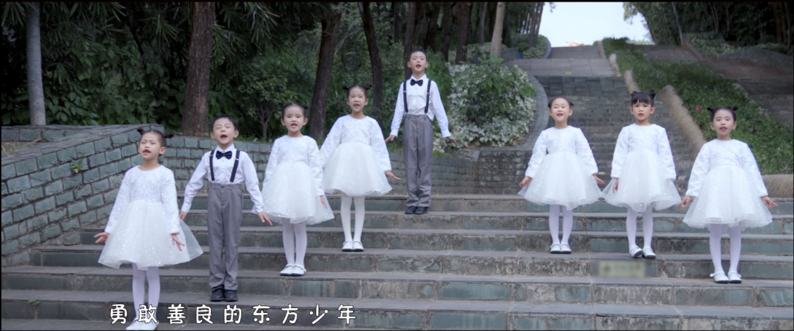 弘声天使之音合唱团最新歌曲《东方少年》创造辉煌明天_梦想_星光