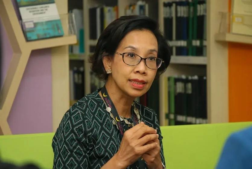 中东和非洲团队主管吉迪蓬·讪墩塔,市场5部专员巴迪·猜博帕尼先生