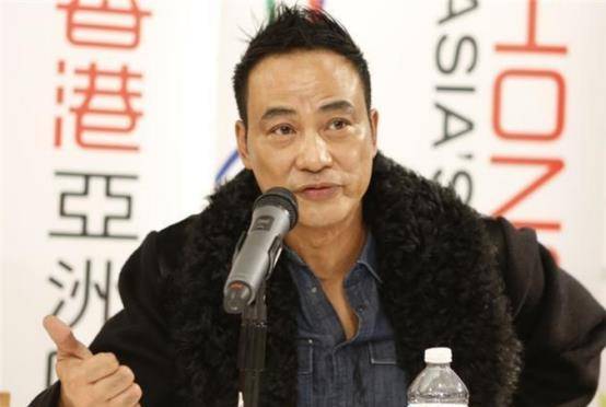 任达华:11岁时父亲被误杀,64岁被歹徒袭击,今帮小沈