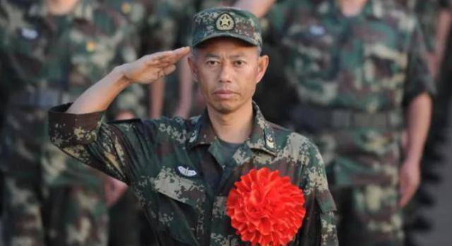 一级军士长王忠心:曾经的导弹兵王已经退休,他接下来要干什么?