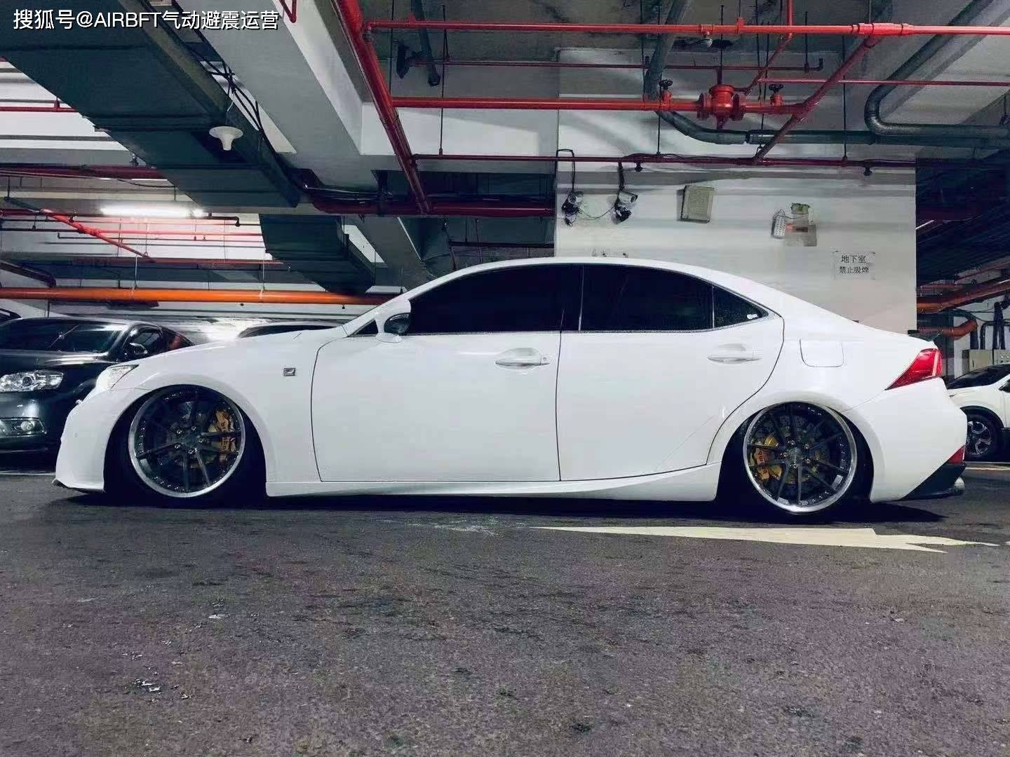 武士低趴姿态#雷克萨斯is改装airbft气囊减震_搜狐汽车_搜狐网