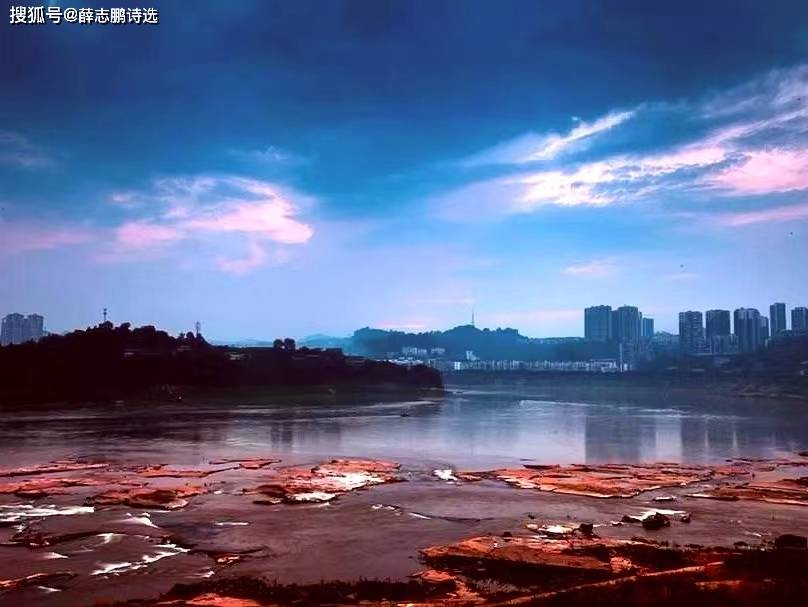 ③渠江:又称渠河,古称潜水,岩渠水;两晋称巴江,巴水,宋以后称渠江