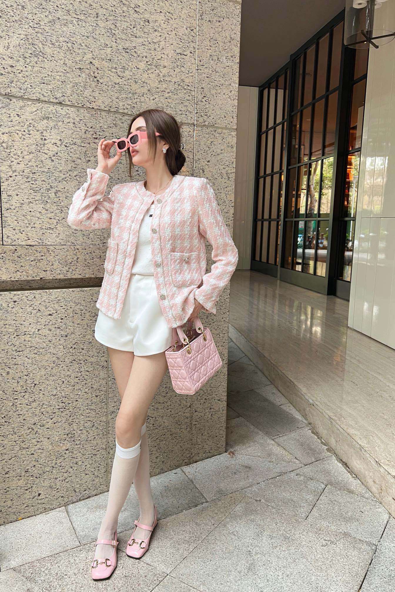 时尚博主给你答案!_香奈儿_外套_白色