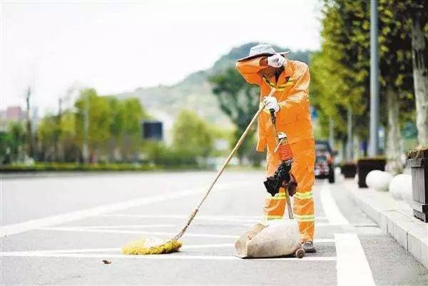 锐目星电子工牌-提升外勤人员高质量管理_工作_员工_信息