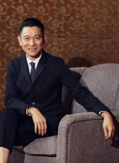 刘德华公司回应盗版网站骗取演唱会订金呼吁广大消费者切勿上当受骗