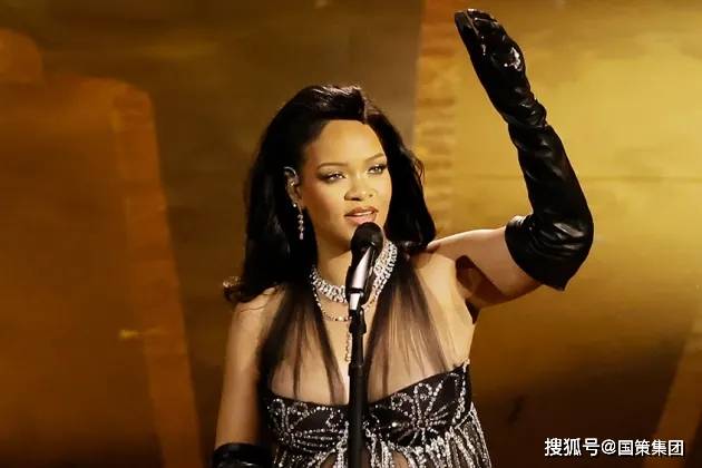 蕾哈娜rihanna在印度亿万富翁私人婚礼派对上表演了罕见的粉丝最爱