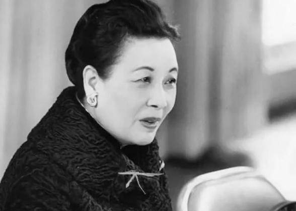 四人葬在美国同一座墓地_宋美龄_蒋介石_宋庆龄
