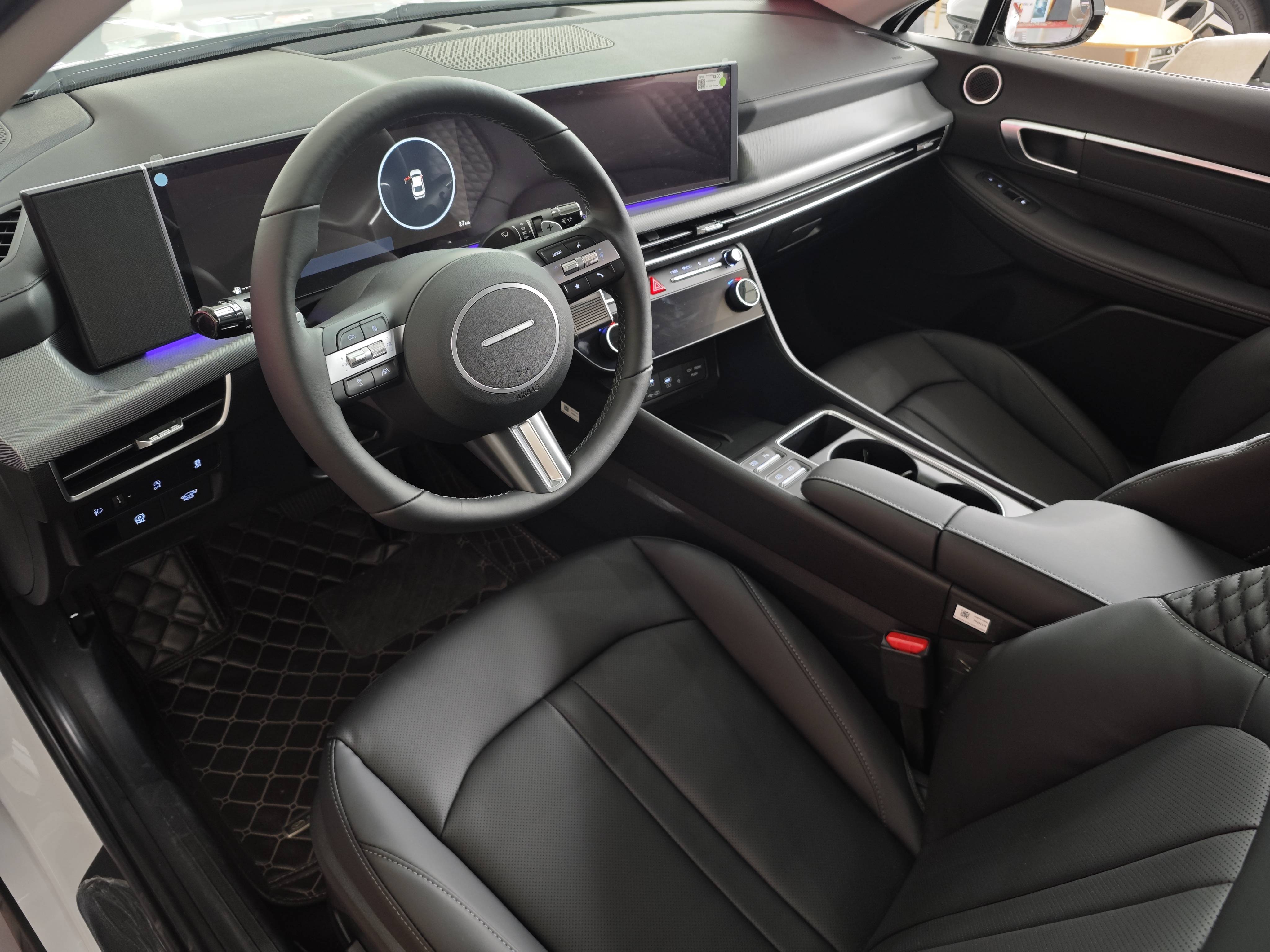 颜控们看过来,第十一代索纳塔已经到店_搜狐汽车_搜狐网