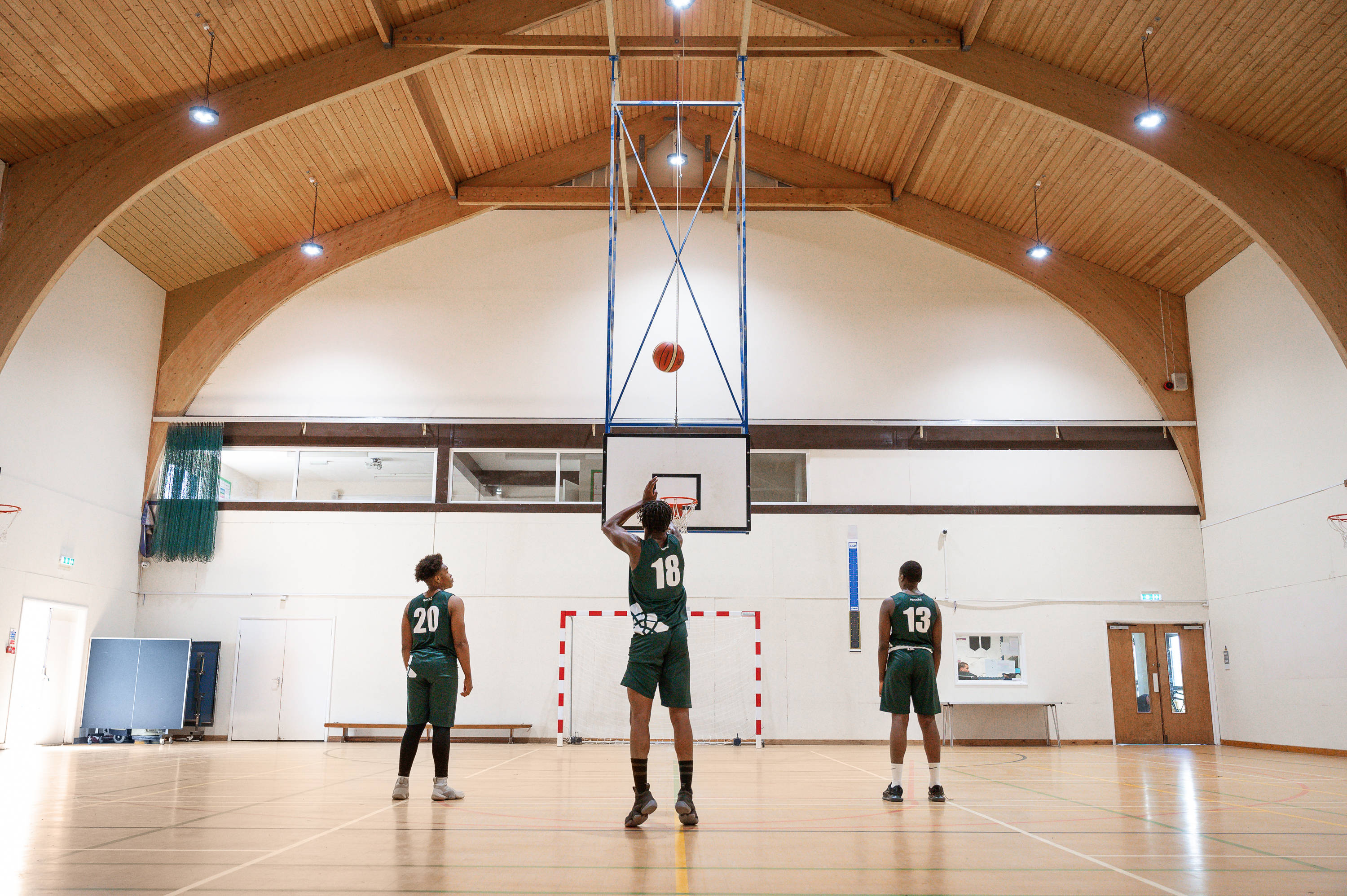 英国伦敦附近优质质私立法灵顿寄宿寄宿学校_成绩_教育_课程