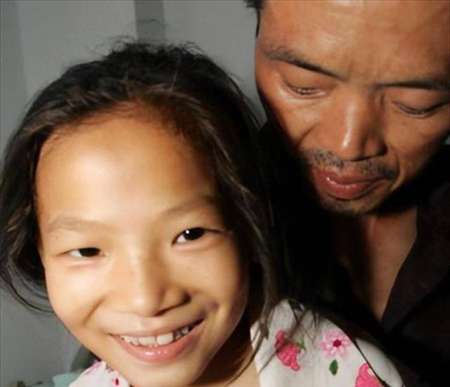 为不拖累养父自愿放弃治疗,留下遗书令人心疼_佘仕友_佘艳_孩子
