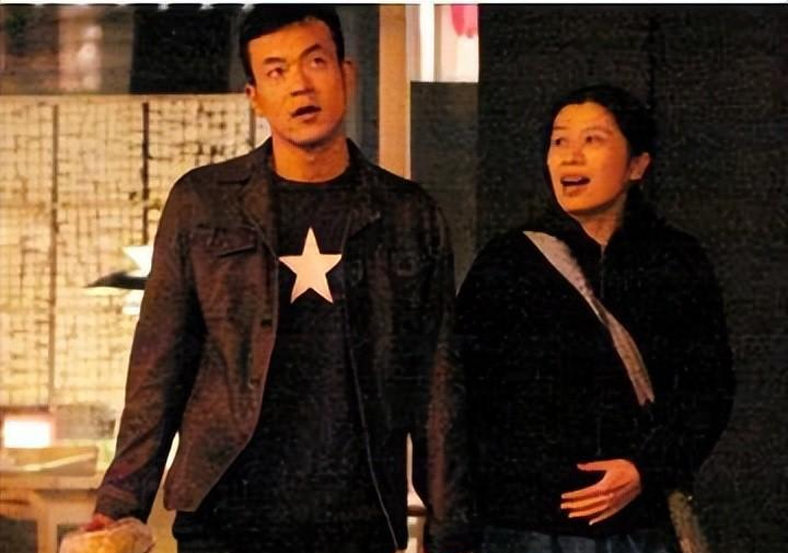 原来他们是亲父子,看似八竿子打不着,但长相骗不了人_刘怡潼_廖凡