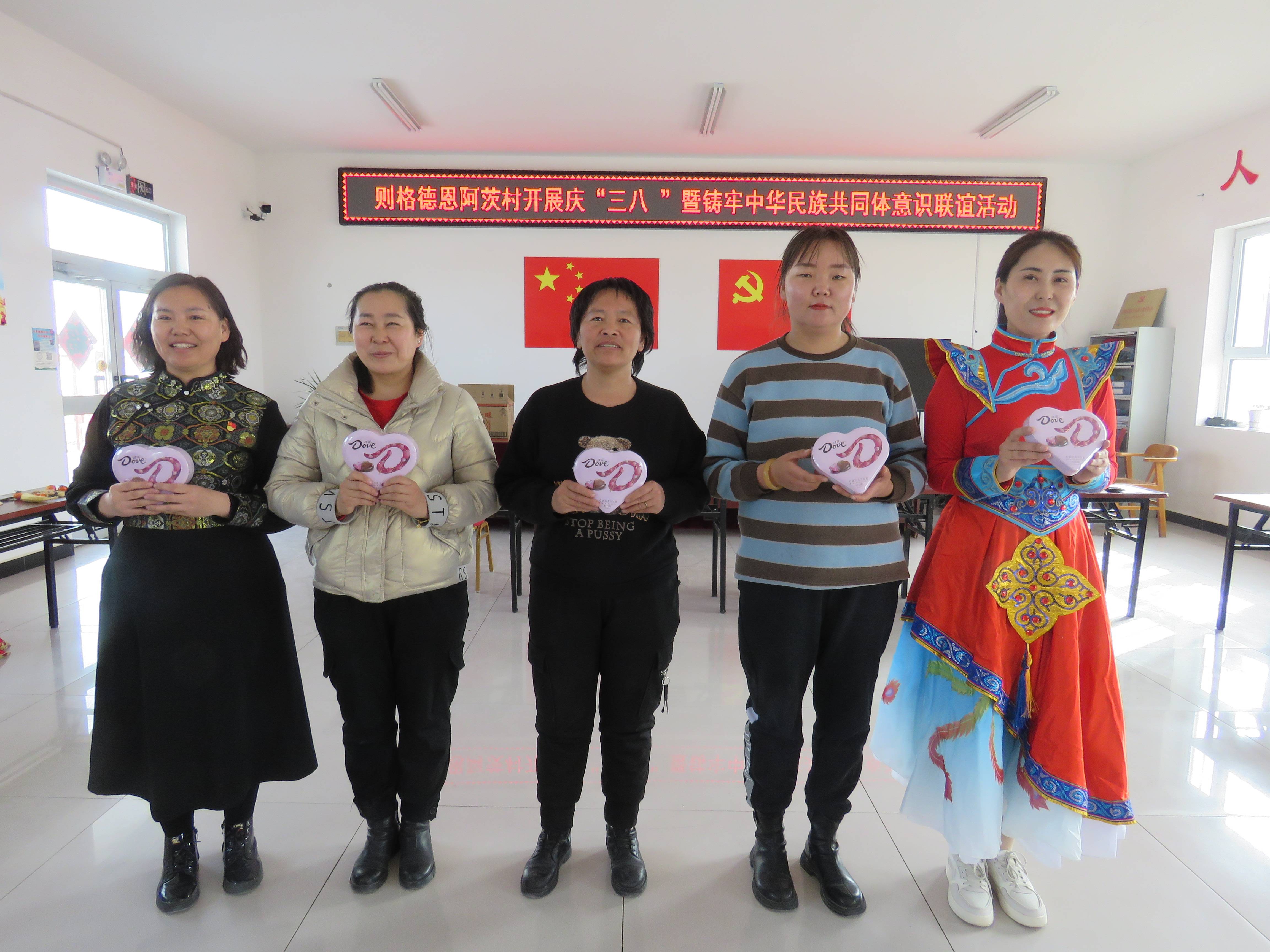 新华社政论｜携手为人类命运共同体撑起辽远发展天空——写在全球妇女峰会即将在北京举行之际