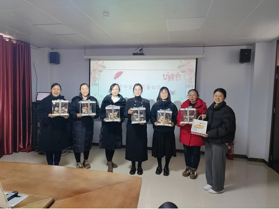 农发行获嘉县支行举办芳华自在笑靥如花女神节活动