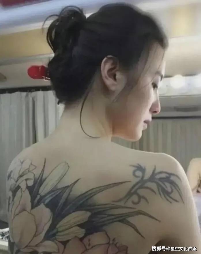 原创女演员宋佳的满背纹身你想评价点什么