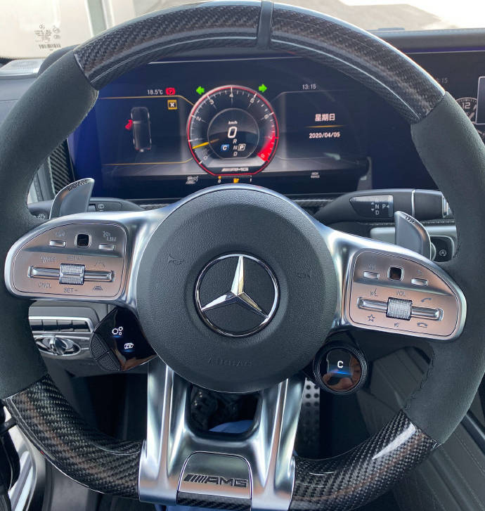 收放自如 前路在握 2024款奔驰g63 amg 碳纤维方向盘