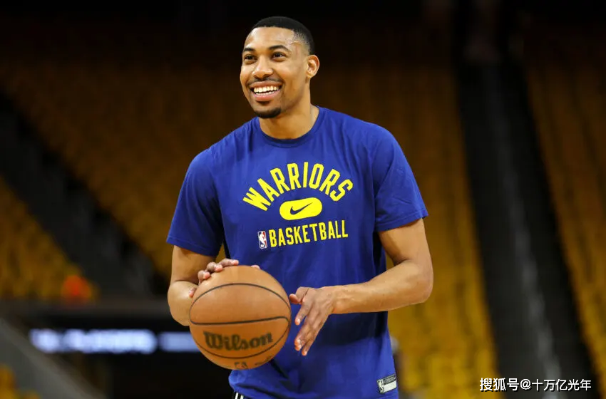 前勇士冠军成员官宣退役,老鹰首发前锋赛季报销_比赛_萨迪克·贝因