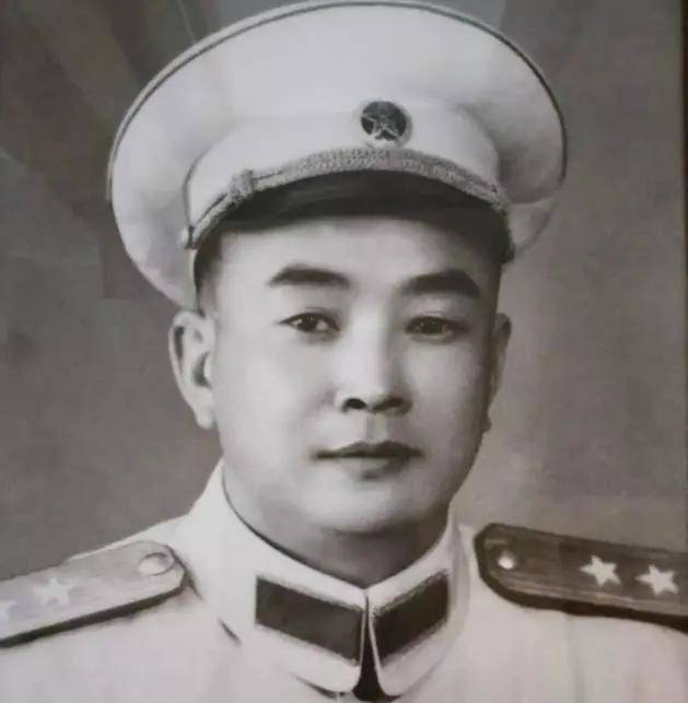 原创原创基地司令不向上级敬礼我很疑惑同是67军出身怎么不亲热