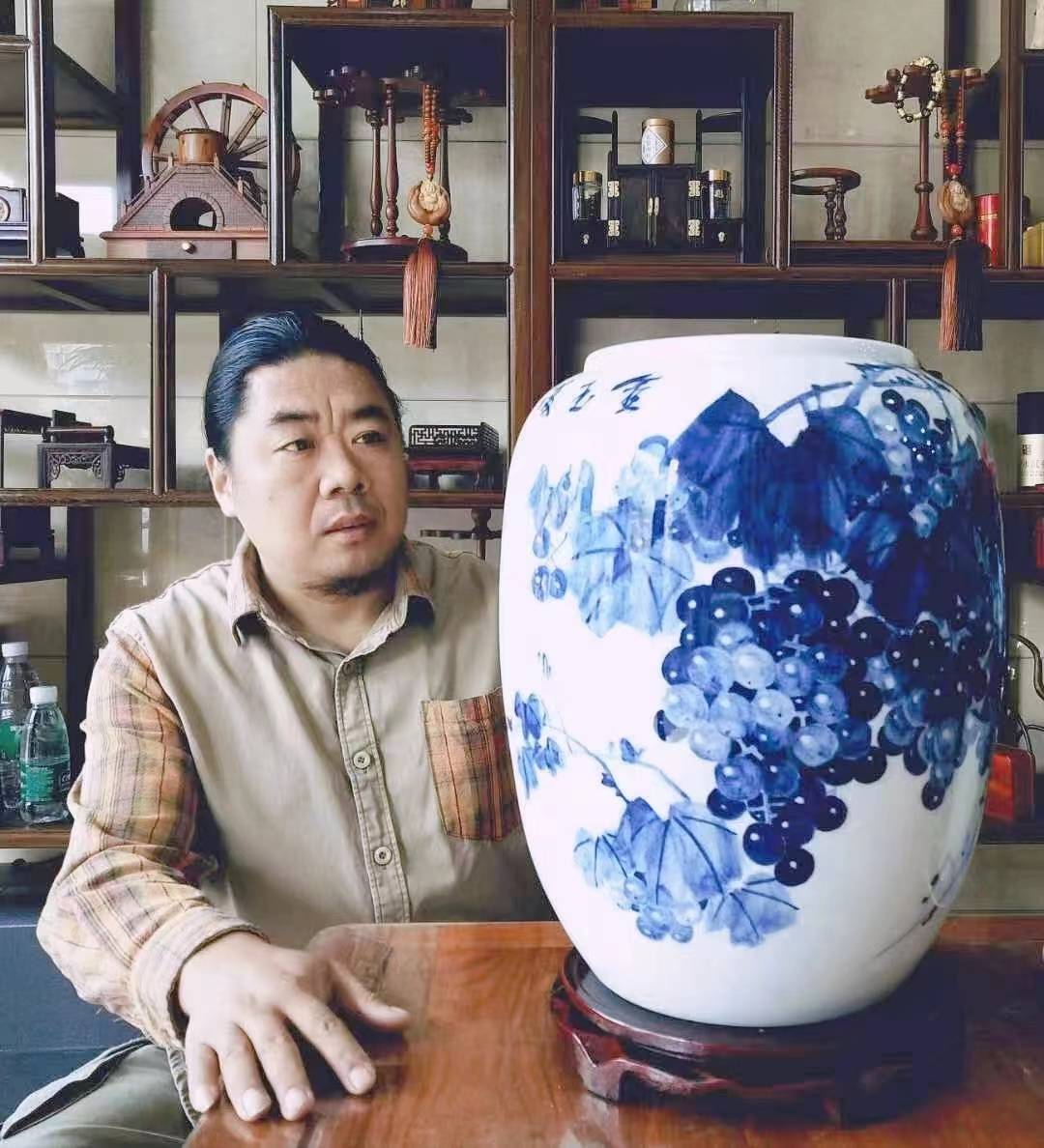 画家张大鹏作品秋趣图以985000元拍卖落槌成交