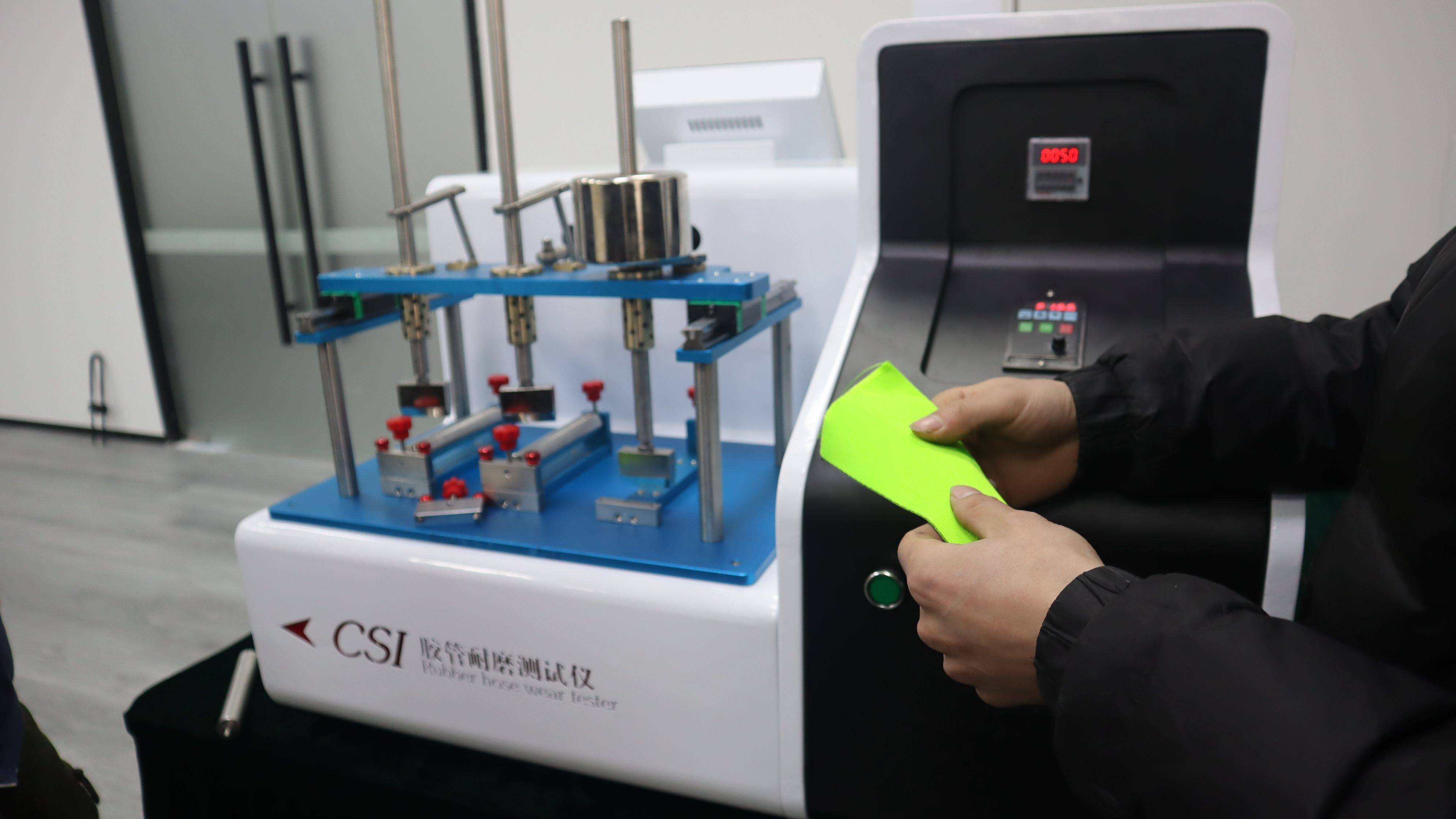 澳x曼织带上海有限公司来上海程斯参观设备