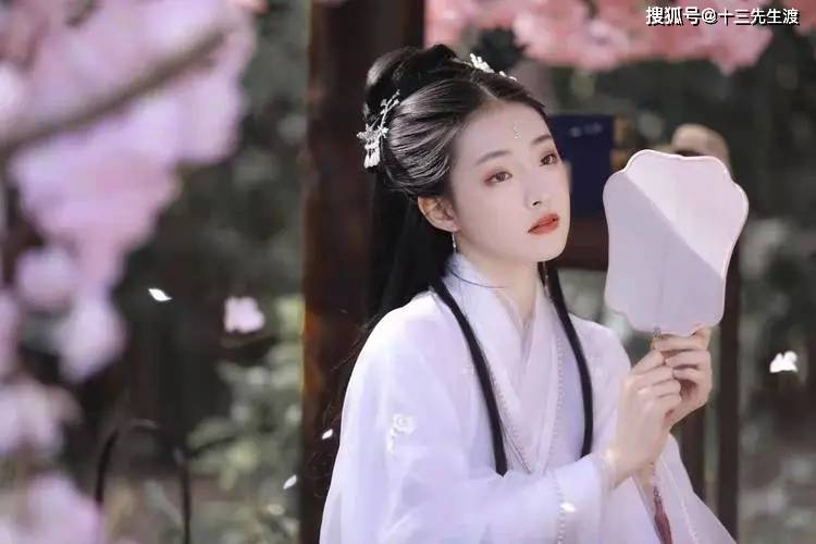 古代少女十三四岁就要嫁人揭秘背后的社会与文化动因