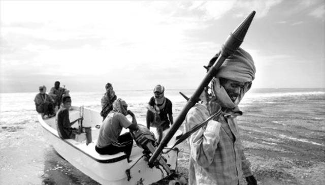 20多年来,被几内亚湾海盗劫持的船只多达610艘,犯罪率占全球海盗事件