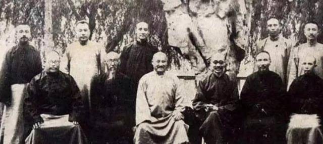 北侠刘百川多次找南侠杜心武较量为何杜心武不出全力