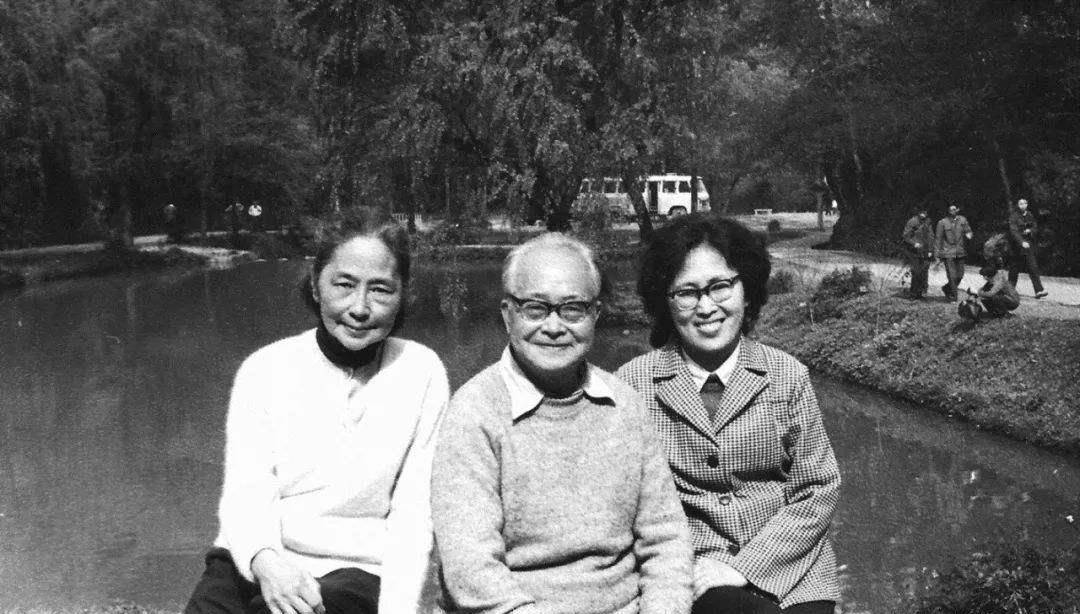 原创婚前沈从文给张兆和写4年情书婚后他给另一女子写了8年情书