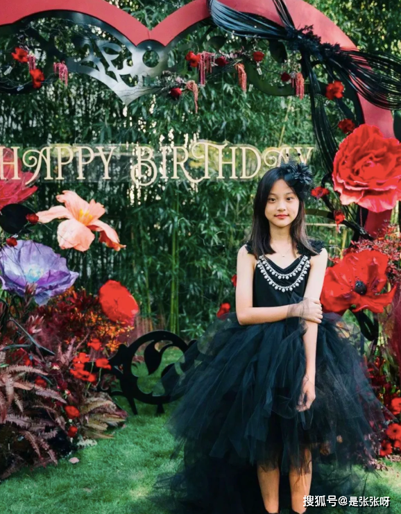 11岁甜馨近况引人争议甜馨已黑化不做任人欺负的受气包