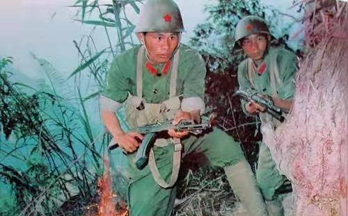 炮兵旅,高炮旅和第21军61师组成的部队,前往文山州文山县和砚山县驻训