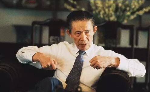 原创王永庆用200元起家为国家援建1万所小学累积捐款高达百亿