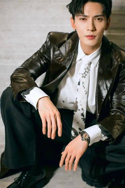 原创徐正溪告别演艺圈星途璀璨未来可期