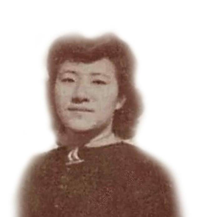 原创苏青28岁离婚成为比肩张爱玲的女作家却因成功孤独一生