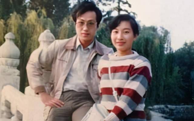 但其实刘继红对家庭的奉献非常多,罗京平时就忙于工作,在儿子的教育上