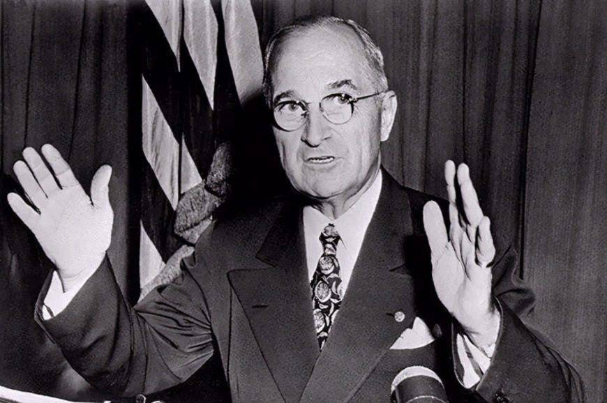 原创杜鲁门被麦克阿瑟羞辱艾奇逊大骂就算对一条狗也不能这样