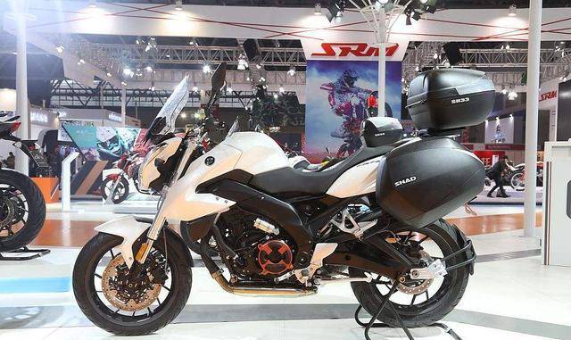 涂建华为自己的机械厂设定的出发点是高性能摩托车发动机,这在当时的