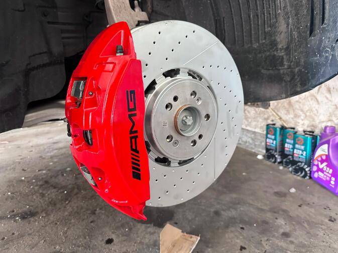 奔驰gls450升级改装gls63原厂前六活塞amg红色刹车卡钳配400刹车盘