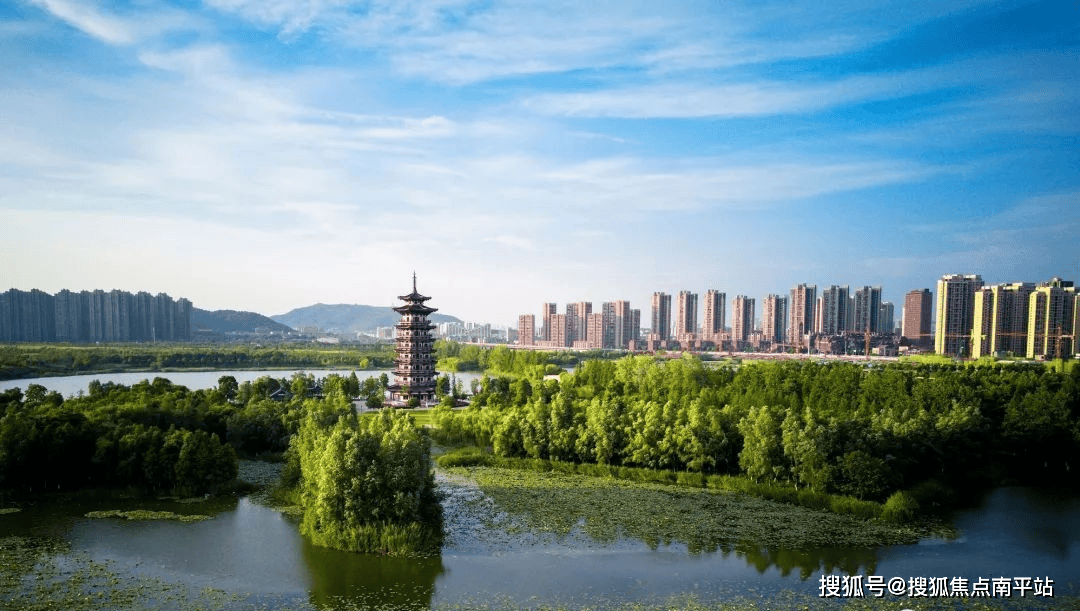洋湖是长沙总部经济区,依托7200亩洋湖湿地公园,生态资源得天独厚,是