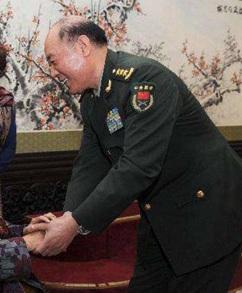 总装备部的第一任政委,46岁授少将,51岁升中将,58岁升上将_李继耐