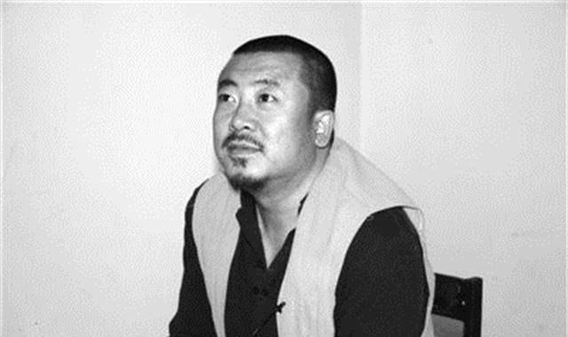 2011年瘫痪刑警看潜伏时大喊是他害的我不久后演员被捕