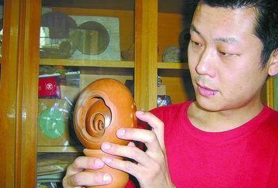 06年一专家出难题以亿万家产作赌却被普通电工破解结局如何