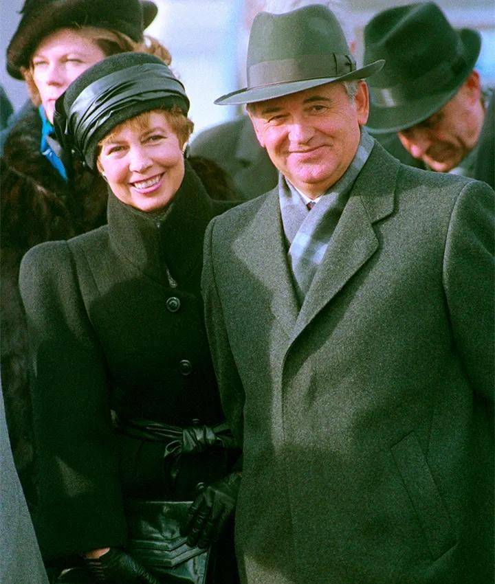 1999年妻子病逝戈尔巴乔夫悲痛自责我为何不能挽救她的生命