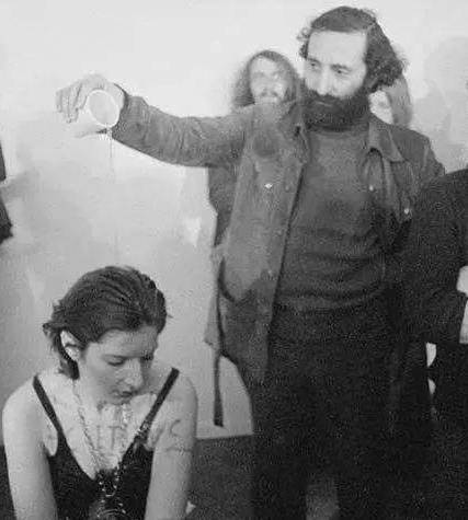 原创玛丽娜的人性实验将身体麻醉6小时任由处置结局暴露人性丑恶