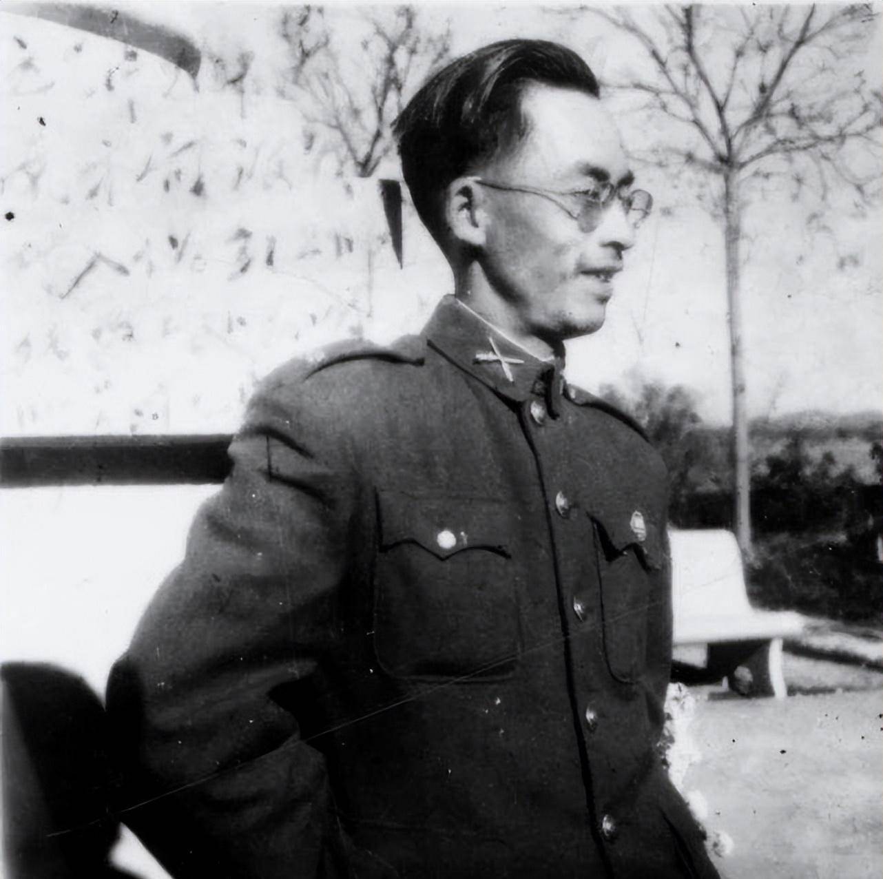 49年国军一名副师长被俘,得知其化名后,中央:速送该同志赴北平_李长