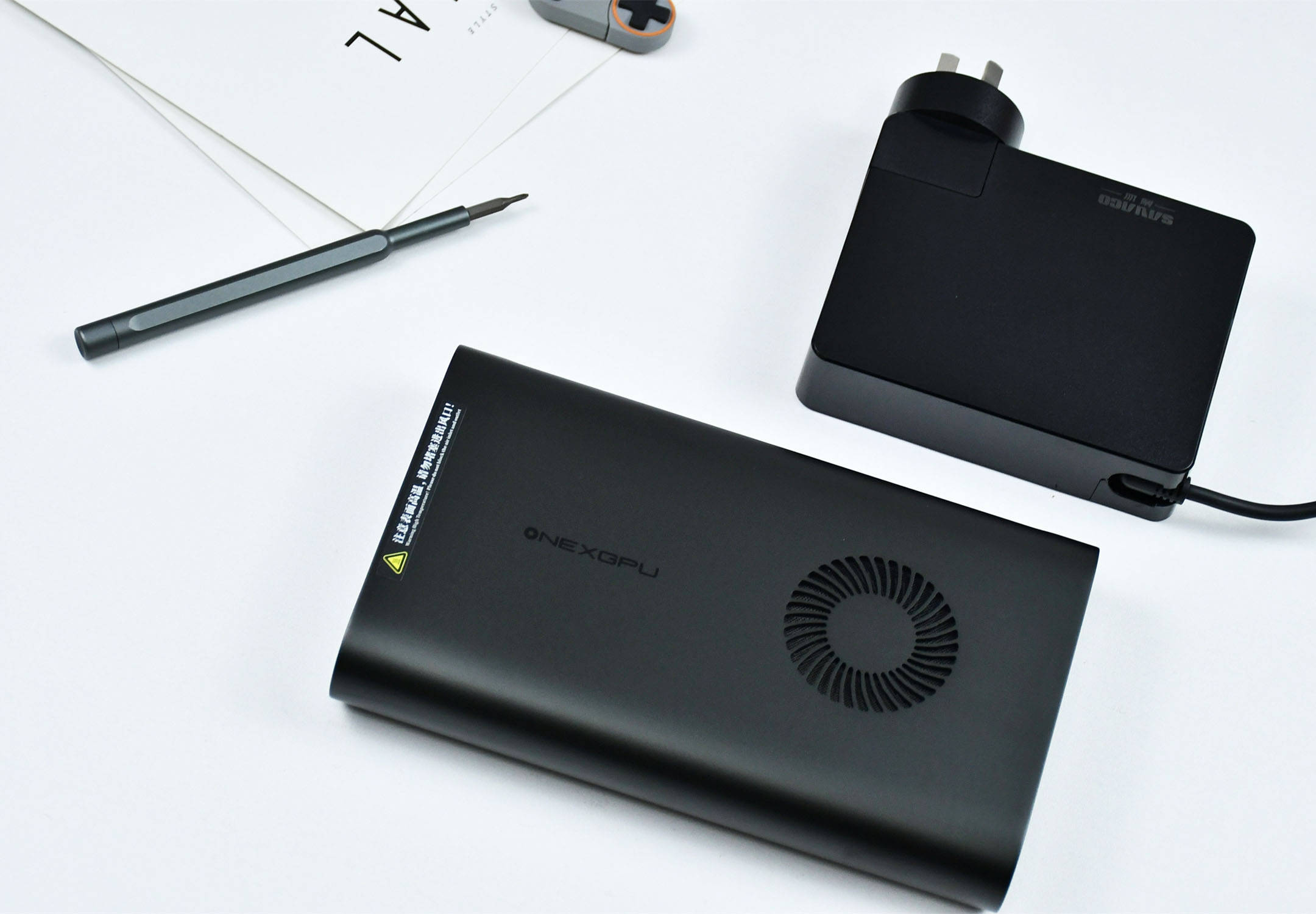 体积约075升能随身携带的移动显卡onexgpu壹号显卡评测
