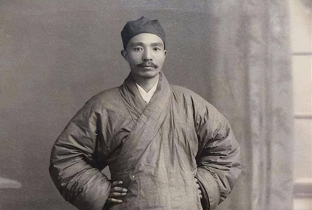 原创真正的道士下山救世1937年八仙宫道者皆兵胜利后只有两人归来