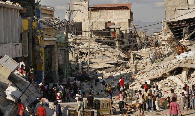 原创海地一个连美国都不想骗他的国家总统逼民众卖血让民众吃土