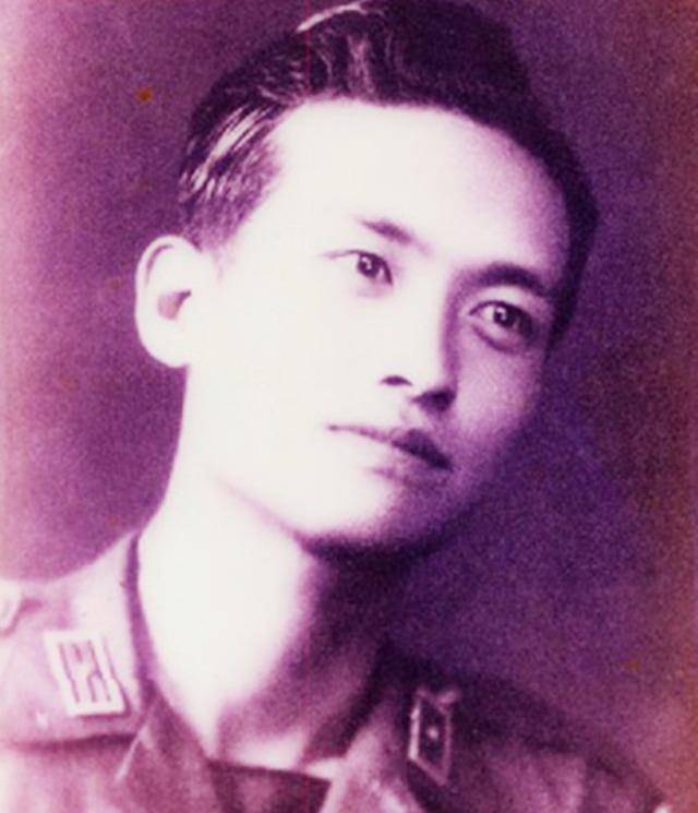 国军少校被俘后送去改造,大喊:告诉首长我是902,陈云亲自接见_赵炜