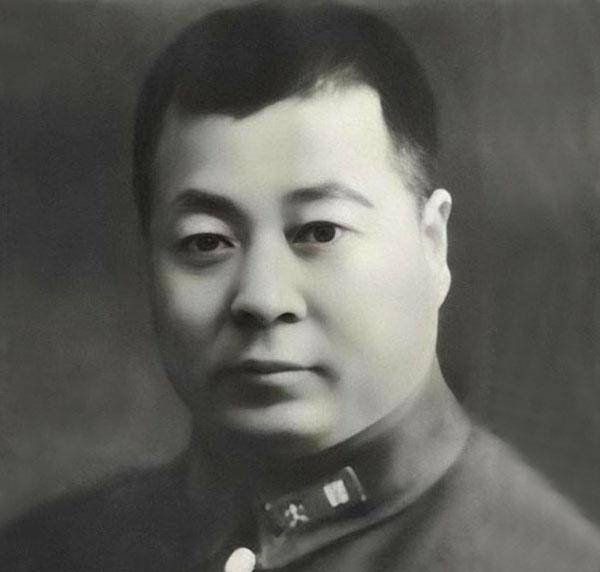 原创他是国军名将淮海战役想起义被拒投降后所做事情令人愤怒