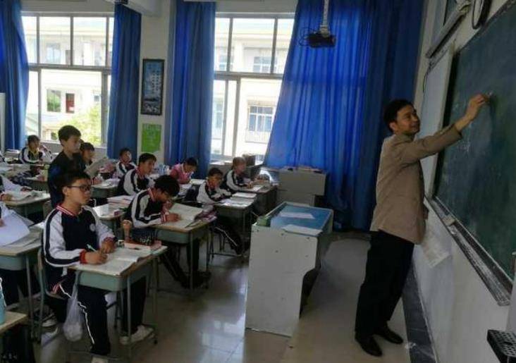2008年为救同学,13岁女孩被困废墟超50个小时痛失右腿,现状如何_地震